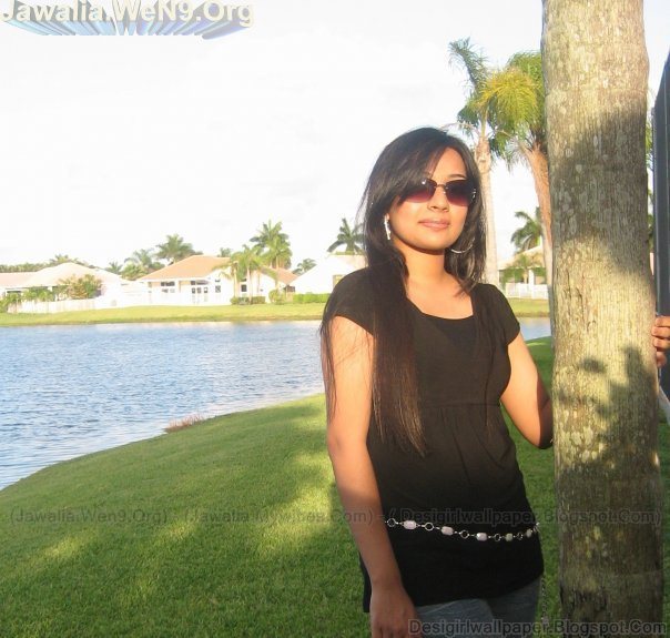 India s No-1 Desi Girls Wallpapers collection: Wallpaper, desi wallpaper, facebook covers ...