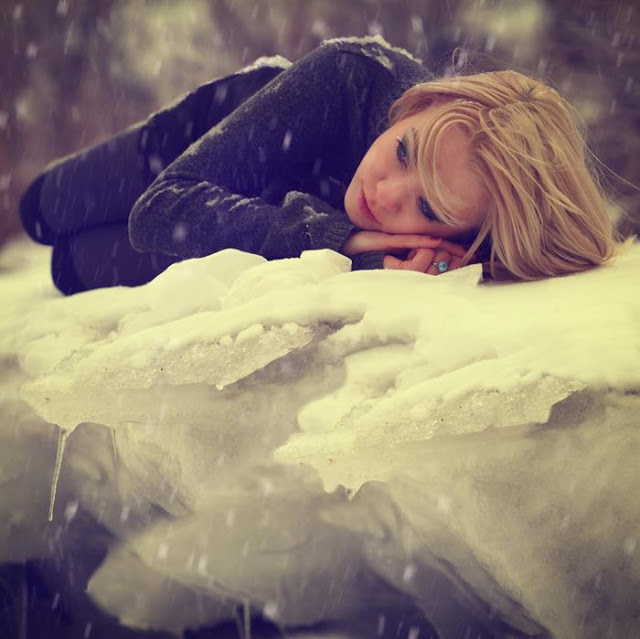 42+ Alone Upset Picture Background