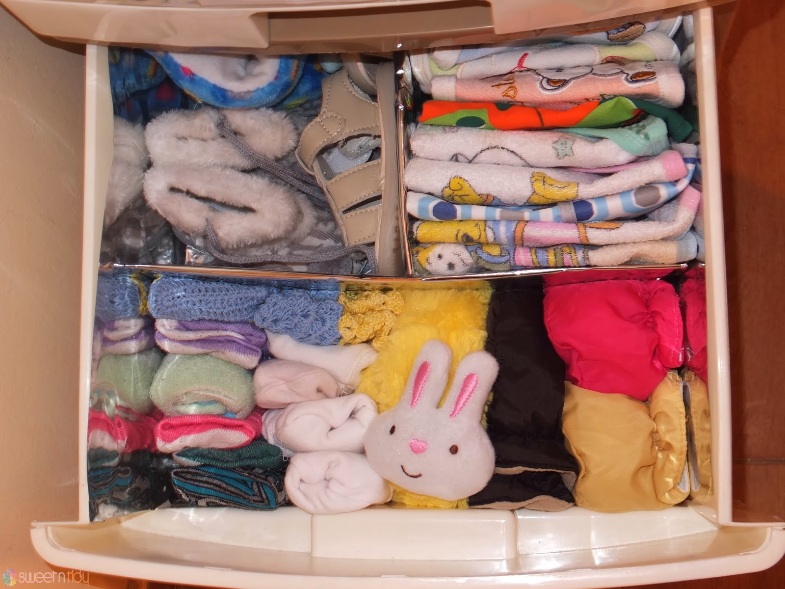 Sweet N Tidy How to fold baby clothes