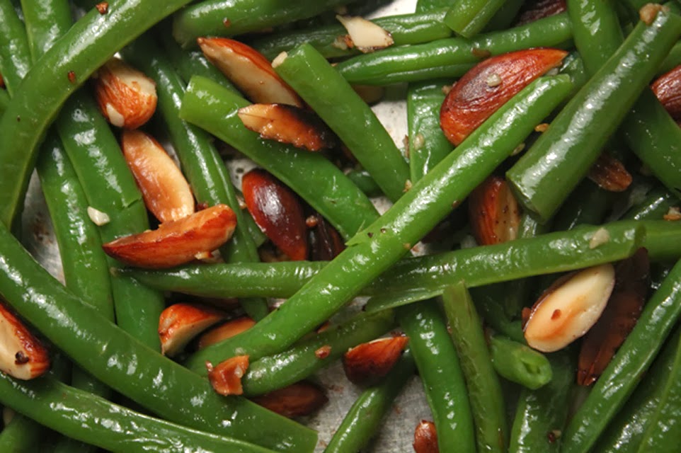 The 99 Cent Chef Green Beans with Almonds