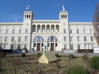 Scissorella Cloud Cities Tomas Saraceno Im Hamburger Bahnhof Berlin