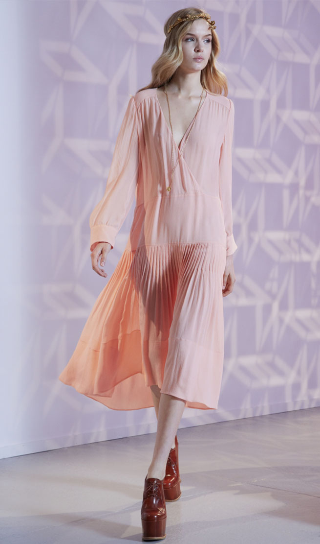 http://4.bp.blogspot.com/-5aRzC36pxDA/T_iC-wWK6oI/AAAAAAAAQ8w/p7FbCgCZRms/s1600/louis-vuitton.jpg
