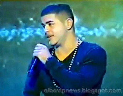 Fotot-E-Noizy http://www.pic2fly.com/Fotot-E-Noizy.html
