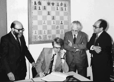 Los ajedrecistas Jordi Puig, Fridrik Olafsson, Joan Segura y Jaume Mora