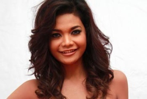 Matagi Mag Beauty Pageants: Top 100 Penyanyi terbaik @ Popular Wanita