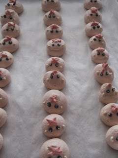 Mini Meringues from Bake Chocolate Cake