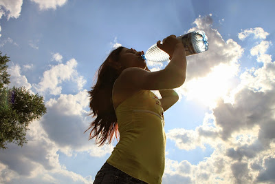 Manfaat Luar Biasa Minum Air Putih Saat Pagi Hari Manfaat Luar Biasa Minum Air Putih Saat Pagi Hari