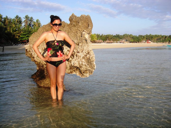 sexy asian beach bikini 01