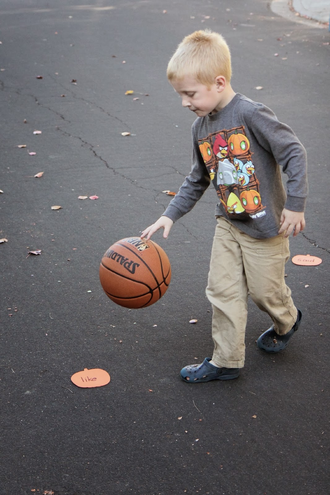 Toddler Approved! Sight Word Basketball