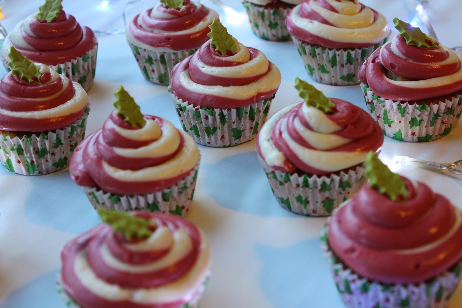 Emma Forth: Candy Cane Cupcakes