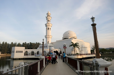 Masjid Terapung Jambatan