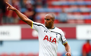 Sunderland complete Younes Kaboul move from Spurs