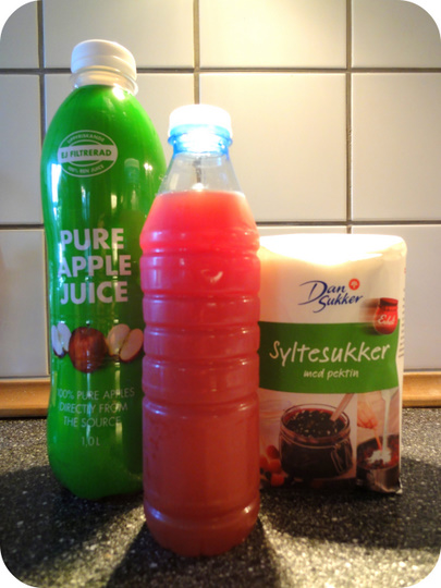 æblesaft i tutti frutti æblesaft i tutti frutti