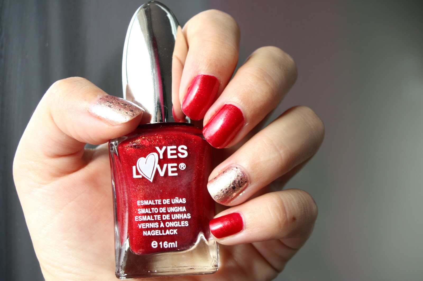 Makeup by Linoa Manucure de Noël 2 du rouge et du rose gold ultra pailleté