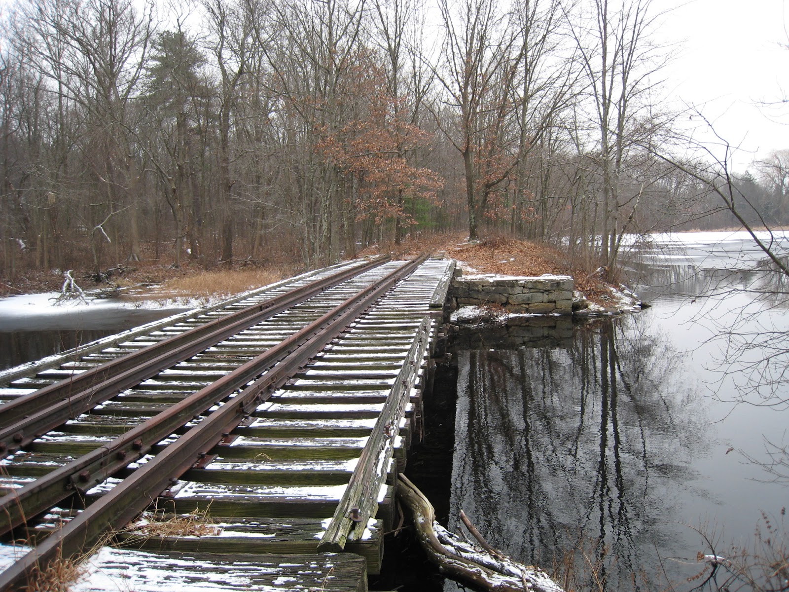 Maynard Life Outdoors and Hidden History of Maynard Assabet River Rail