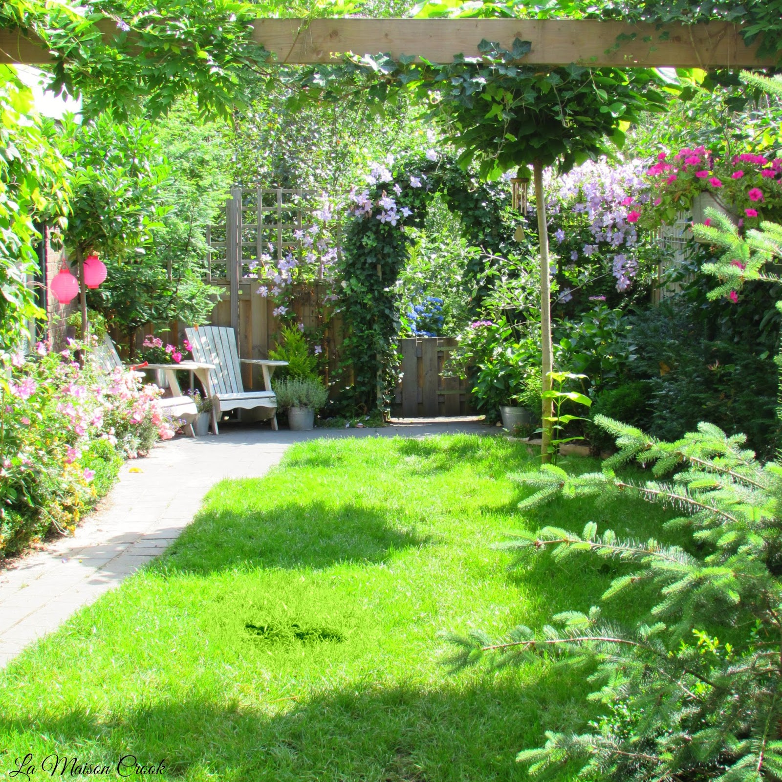 La maison crook: woonkamer en tuin 2015 / livingroom and garden 2015