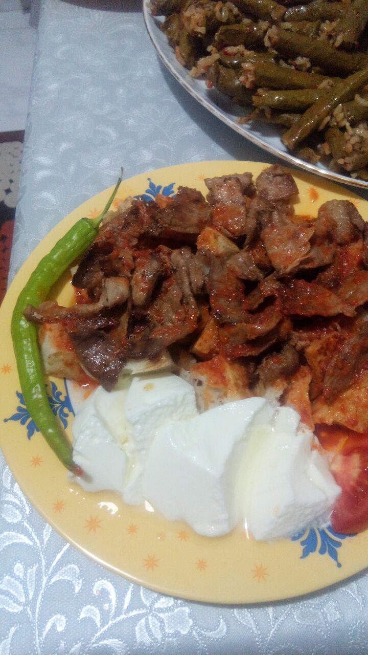 Köz Patlıcanlı İskender Köz Patlıcanlı İskender