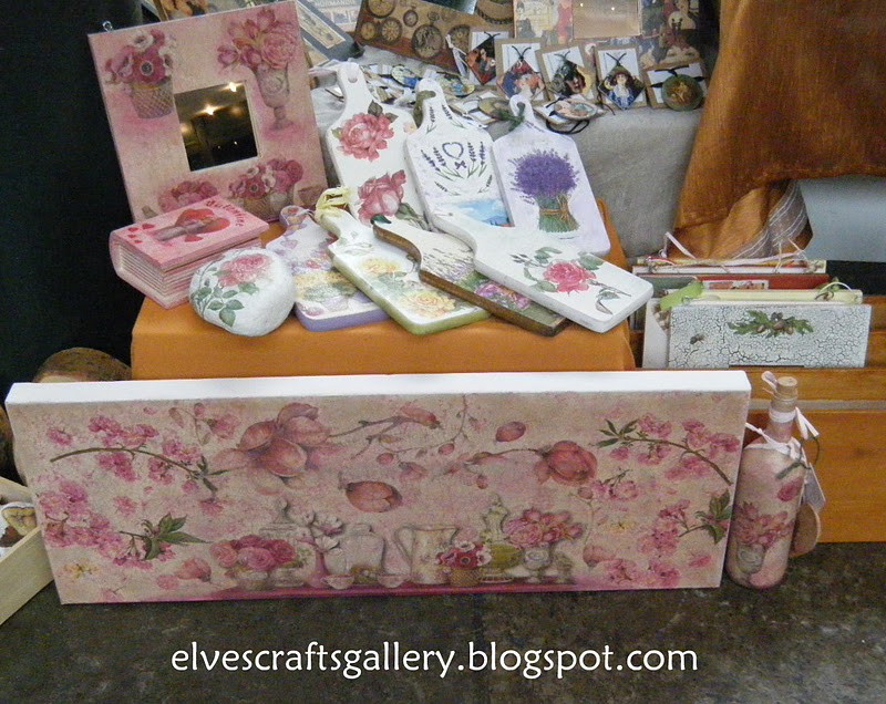 Elves' Crafts Gallery Decoupage mirrors,decoupage plates( Displays in