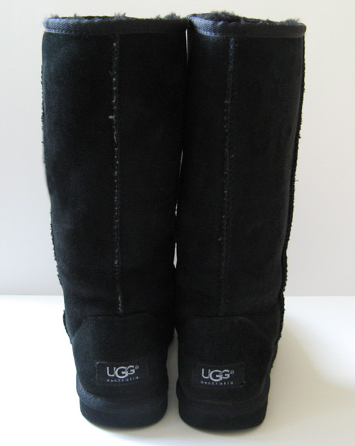 black classic uggs size 6 black classic uggs size 6