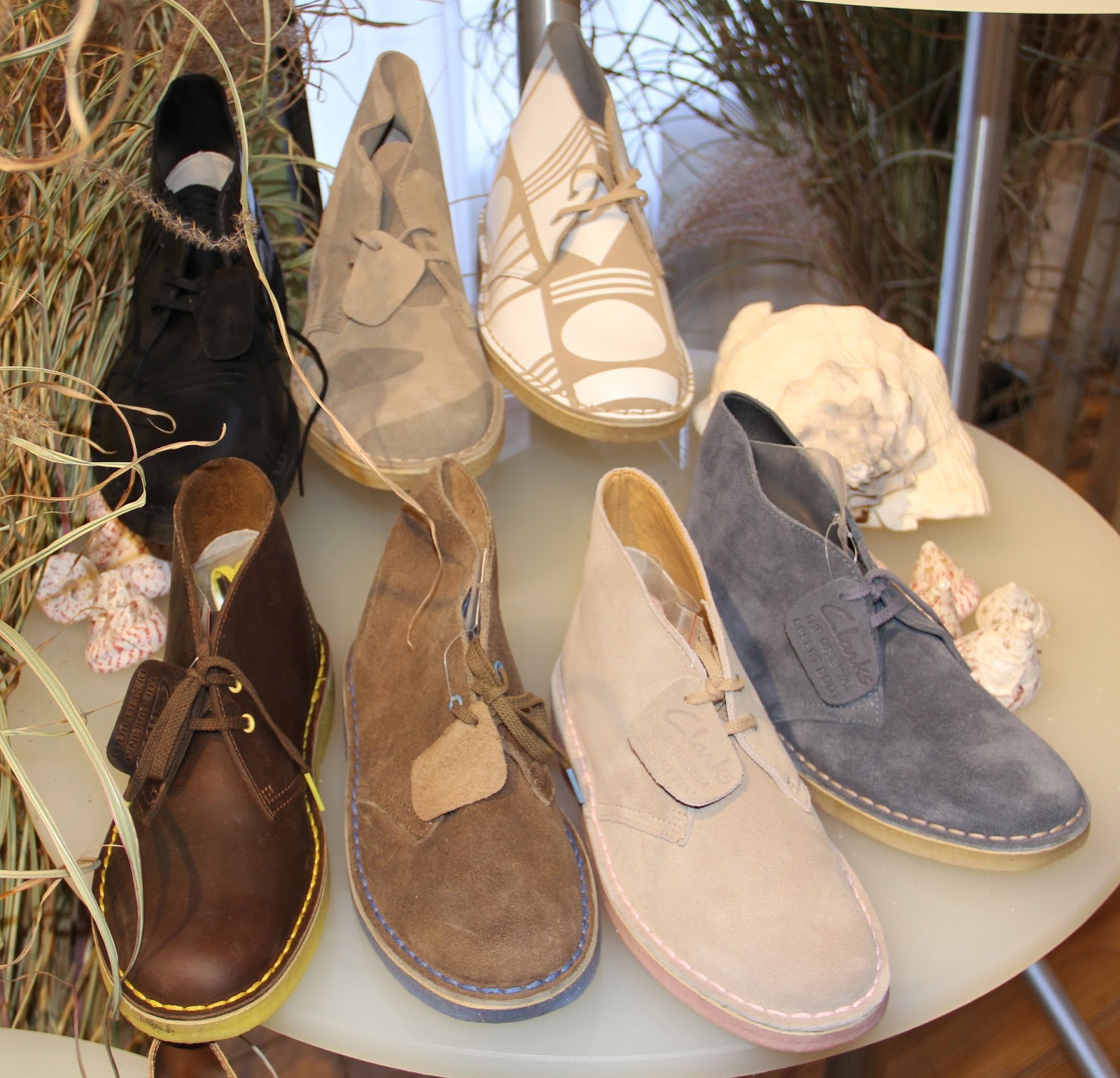 clarks originals faraway charm