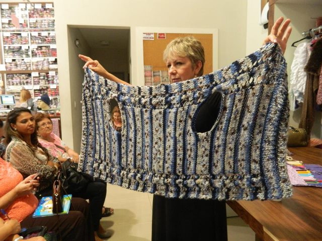 Puntos y Retazos: chaleco tejido con dos agujas Puntos y Retazos: chaleco tejido con dos agujas