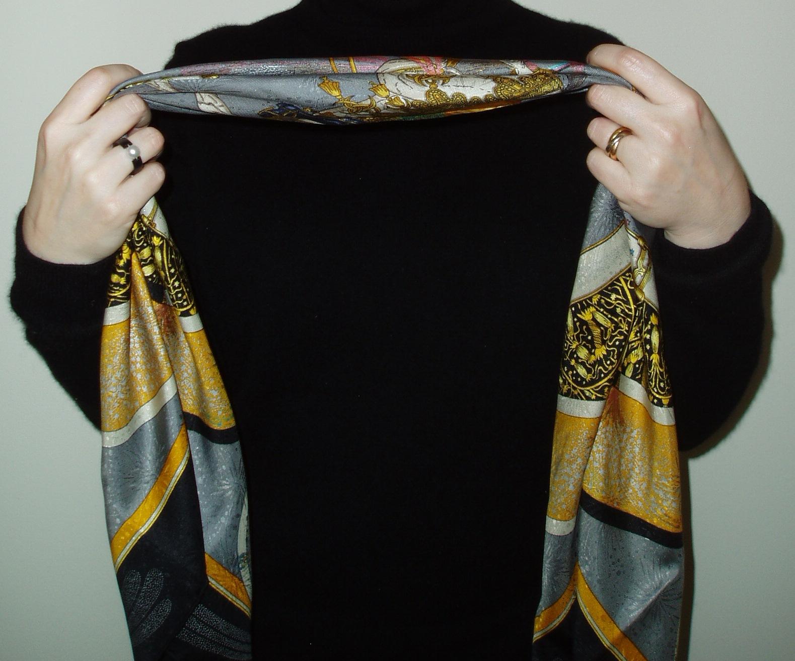 Scarf tying the Infinity Knot The Vivienne Files