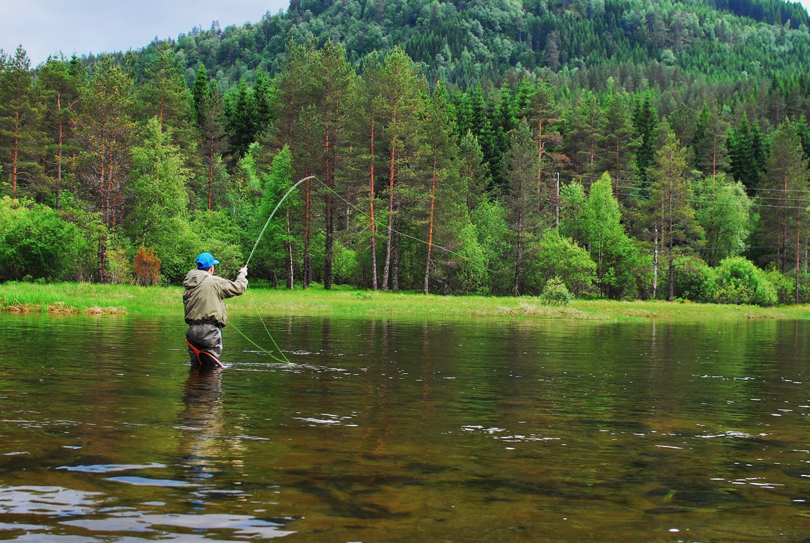 Handcrafted graphite and fiberglass fly rods Far North FlyFishing Norway