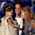 Photo:Jay Z and Blue Ivy Present Beyonce With MTV VMA Video Vanguard Award