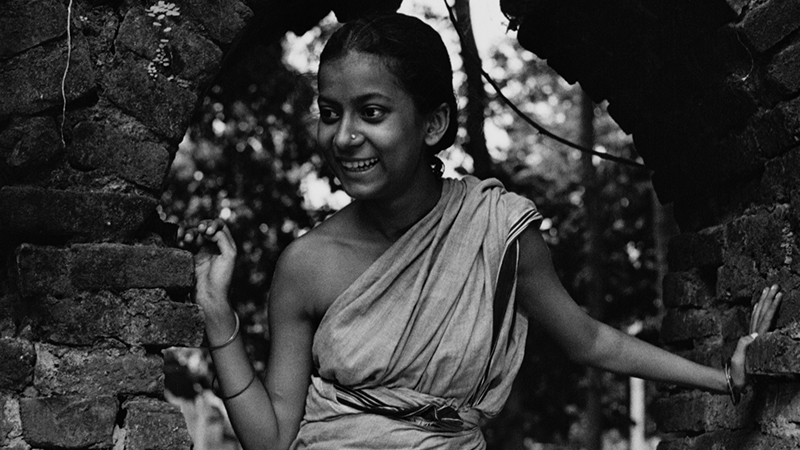 Pather panchali character analysis picture