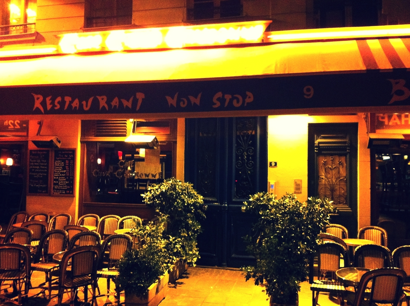 http://4.bp.blogspot.com/-5vVD2oJOtCE/TfidEoNyK-I/AAAAAAAABwQ/qqtDayNLpRY/s1600/paris%2Bblog%2BIMG_1545_phixr.jpg