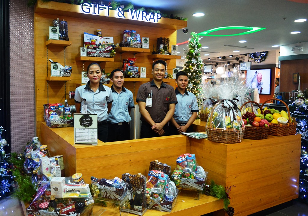 Robinsons Supermarket Opens Robinsons Selections Store in McKinley Hill