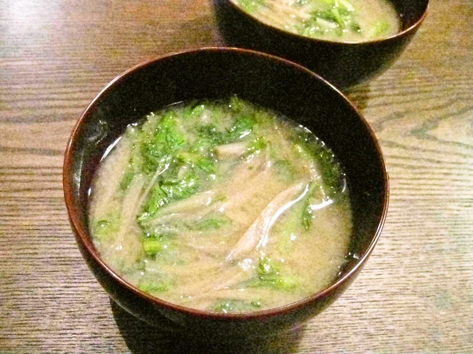 Recipes for Tom Gobo to shungiku no misoshiru / miso soup with burdock