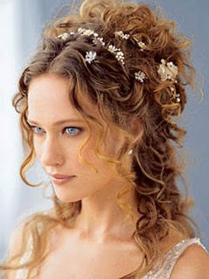 women curly wedding hairstyles 2012 2013 25283 2529 Curly Wedding 