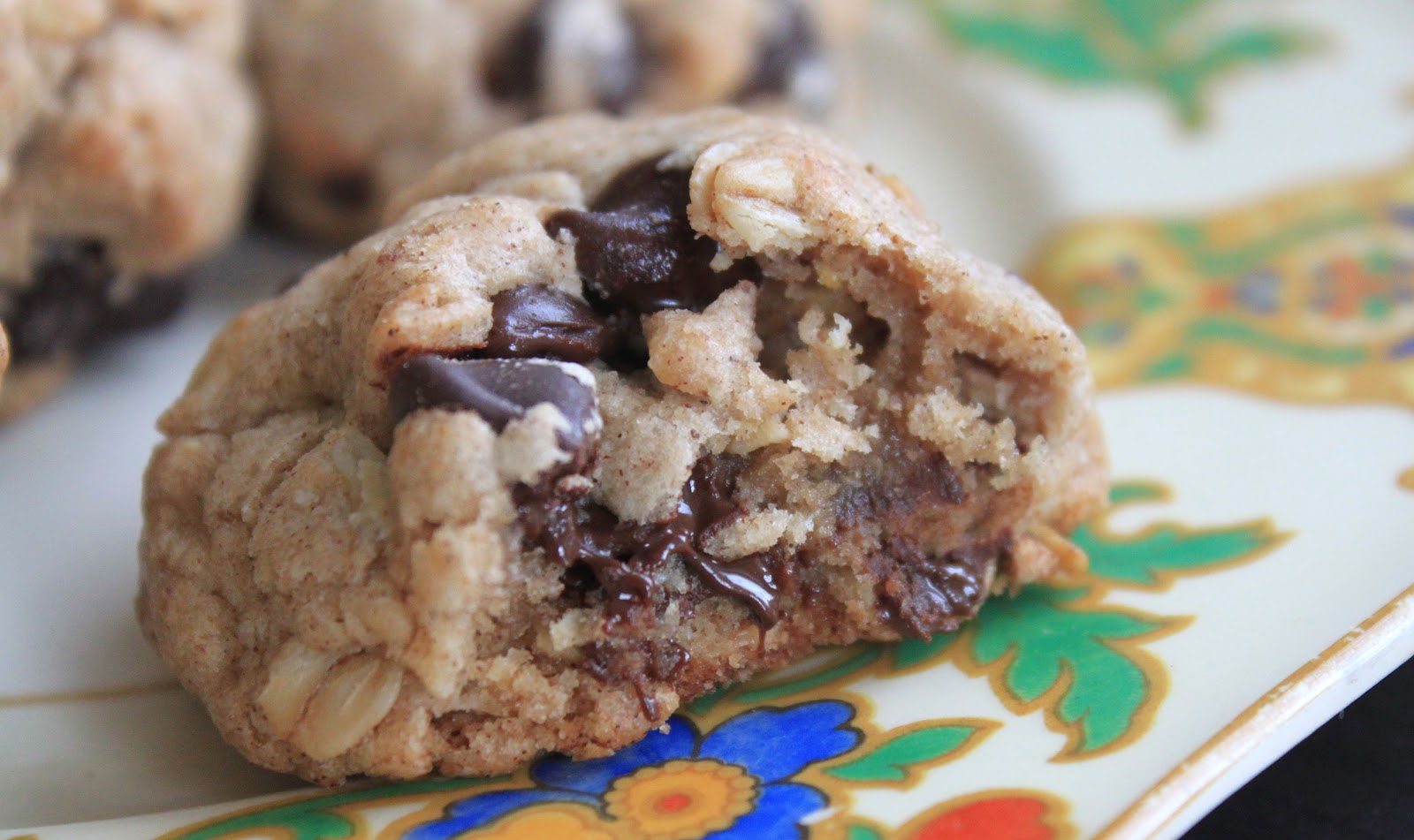 Brown Butter Chocolate Chip Oatmeal Cookies