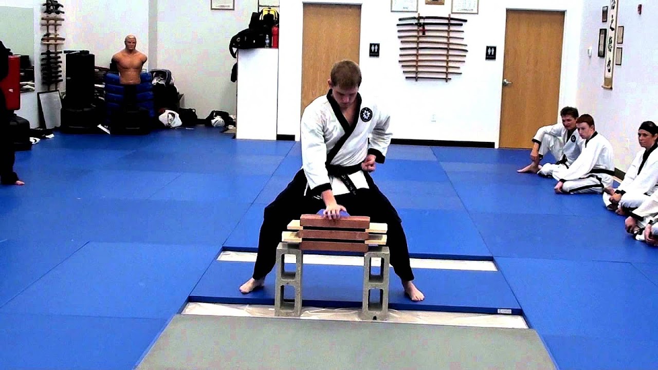 Breaking (martial arts) Karate