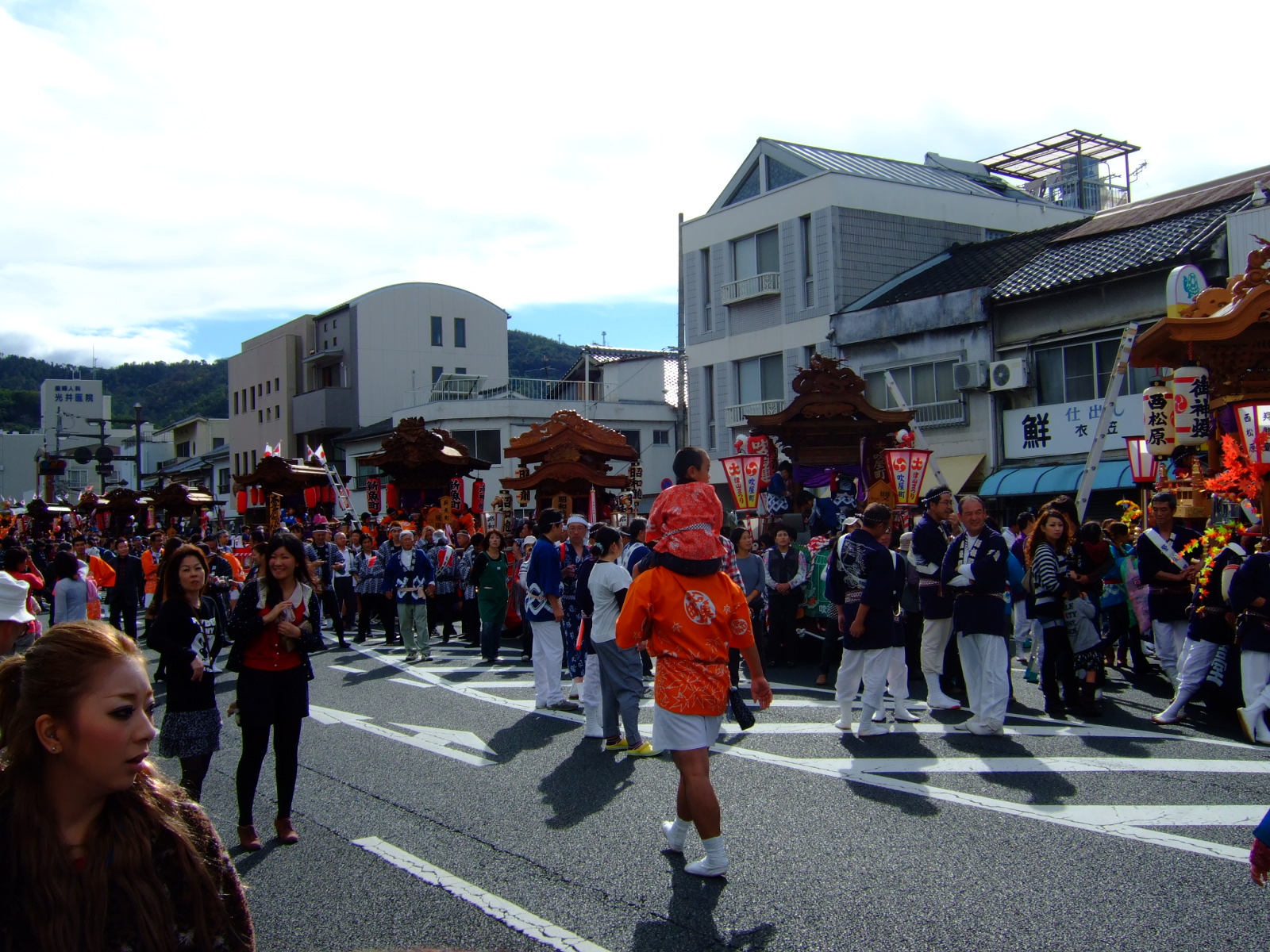 Teppan Ryo 津山徳守神社の秋祭り 日本酒が美味い