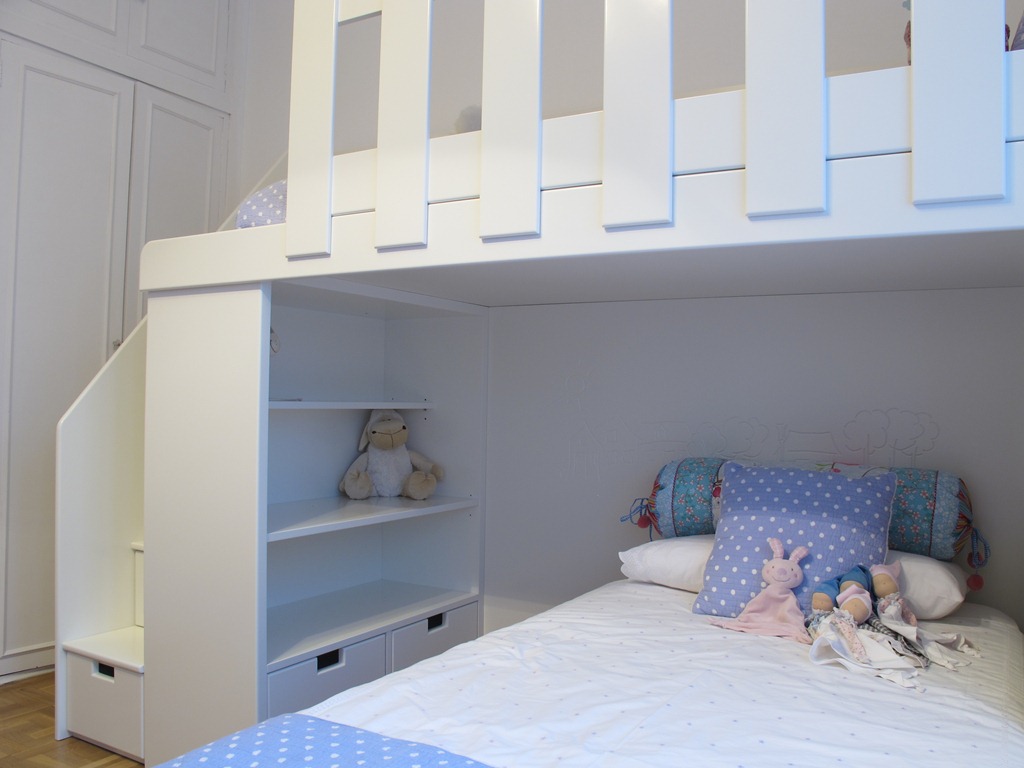 Mónica Diago Cama para decorar y aprovechar el espacio en una