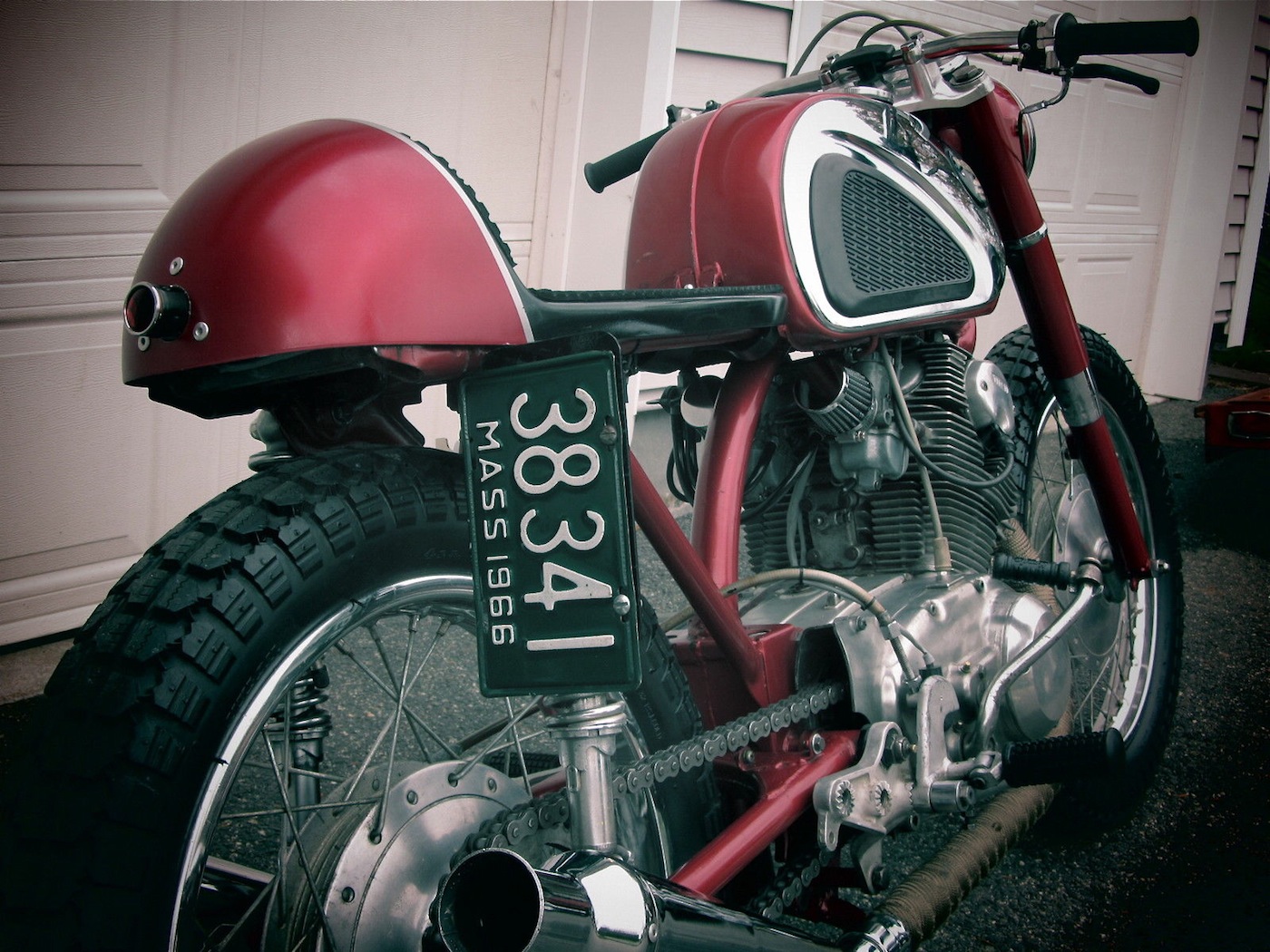 Zen and the Art of CB77 Maintenance Inazuma café racer