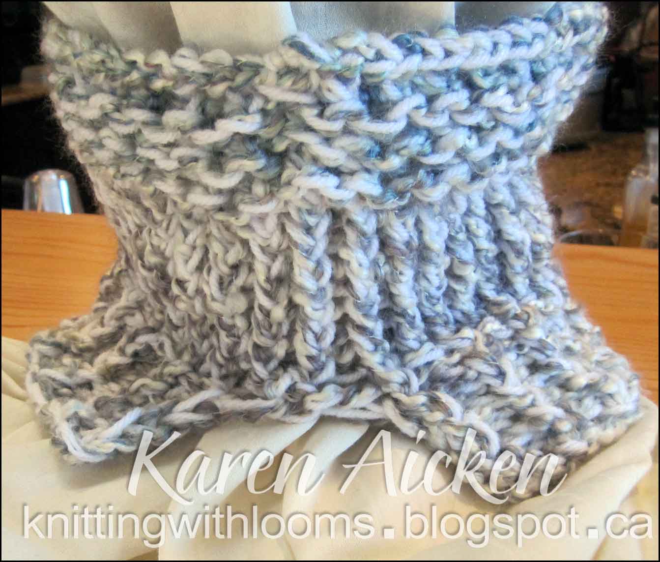 Knitting With Looms Open Back Neck Warmer