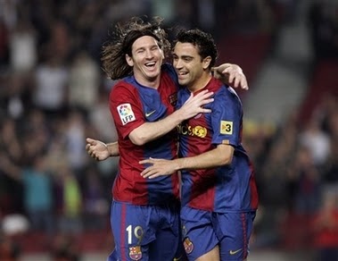 Football Player: Xavi messi and ronaldo get the best ...