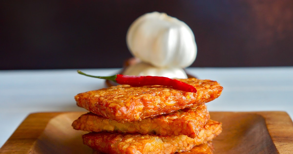 fried tempeh with garlic