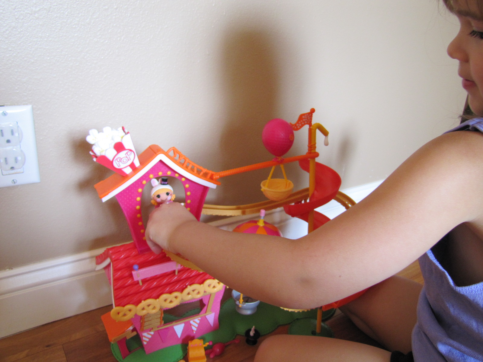 Holiday Gift Guide 2012 Mini Lalaloopsy Silly Fun House Playset with