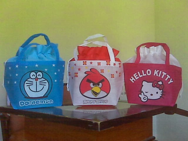 tas souvenir ulang tahun anak tas spunbond kartun goodie bag goody bag karakter murah tas souvenir ulang tahun anak tas spunbond kartun goodie bag goody bag karakter murah