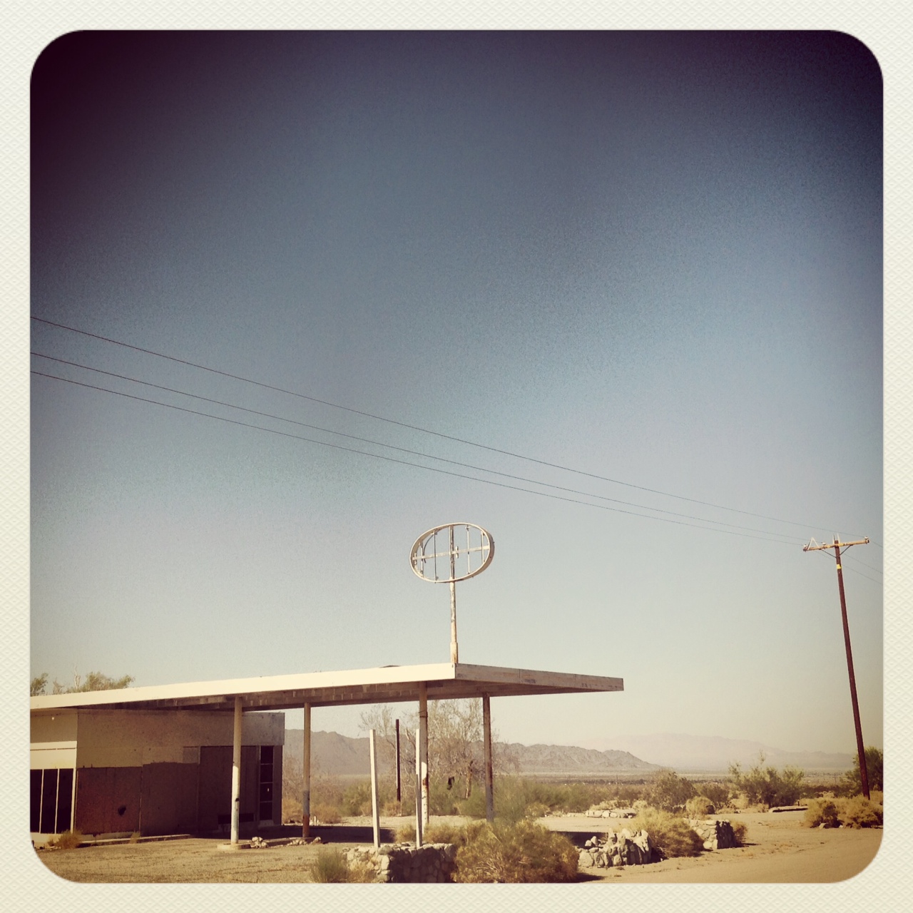 Mr. Mod Palm Springs Desert Center California Ghost Town and Modern Ruins