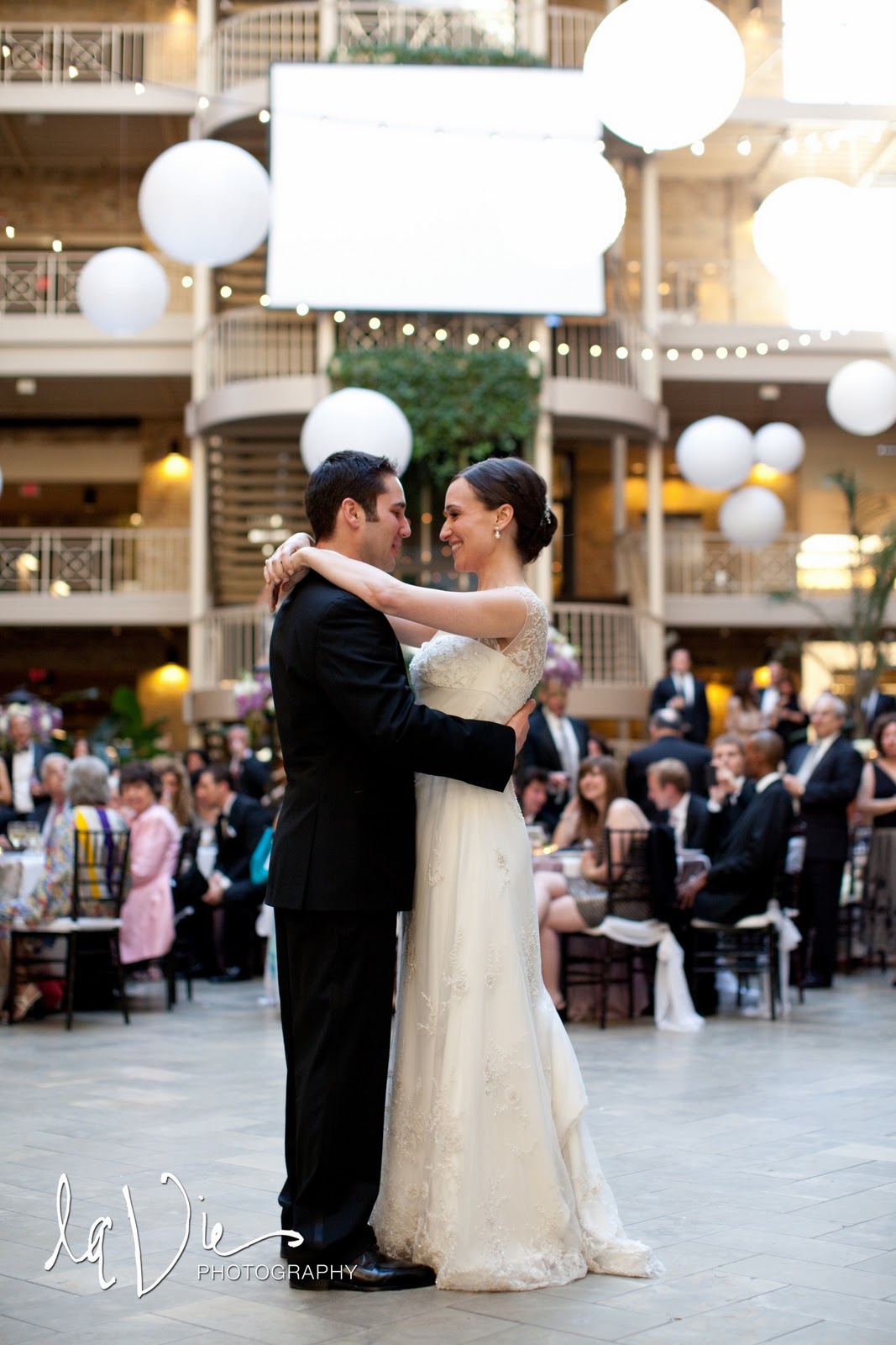 cocoa & fig Minneapolis Mini Dessert Table and 3 Tier Wedding Cake