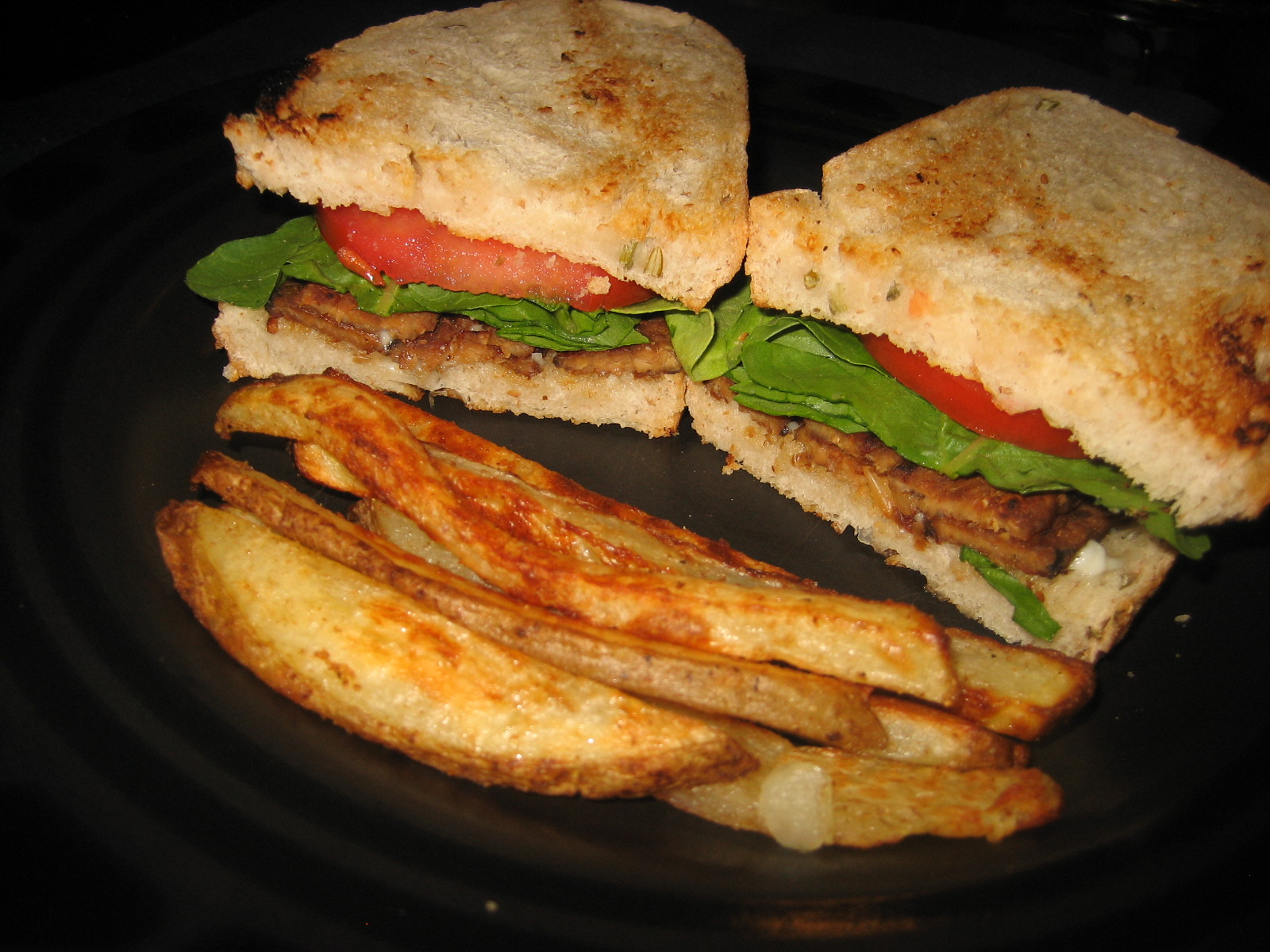 The Veracious Vegan Lightlife Fakin' Bacon in Tempeh, Lettuce and