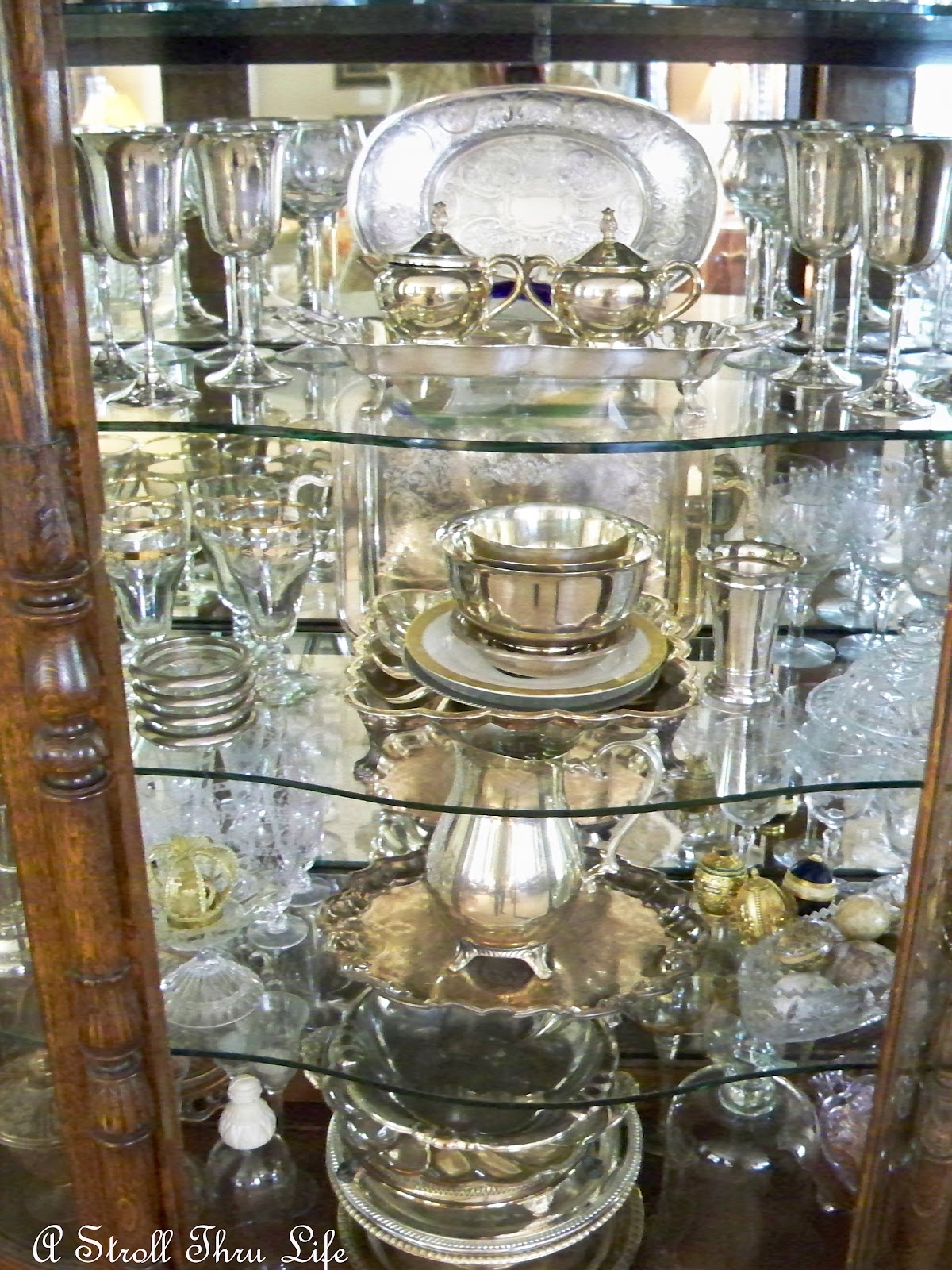 China A Stroll Thru Life