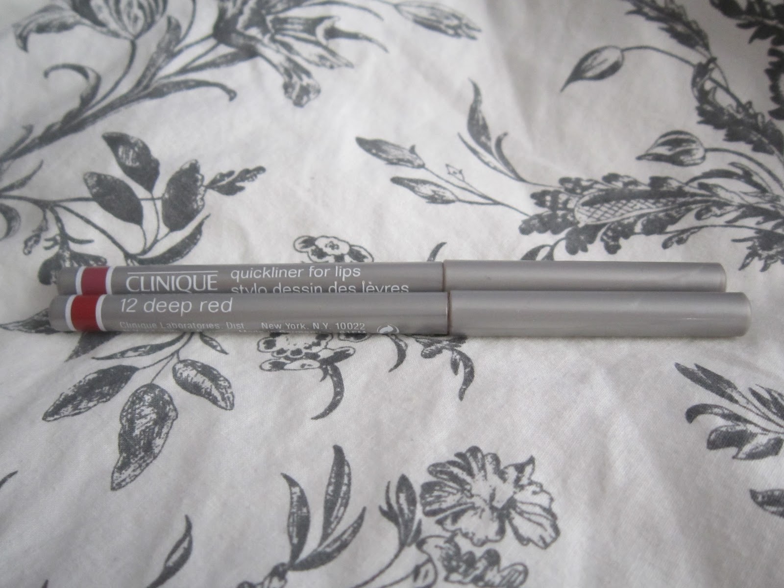 My Makeup Issues Clinique Quickliner For Lips in 12 Deep Red and 29