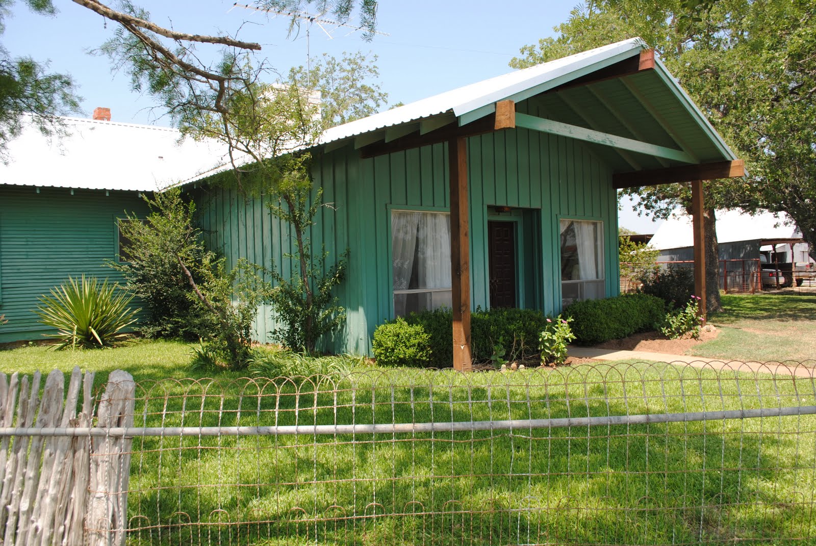 Home on the Range SAN SABA, TEXAS AND THE RANCH