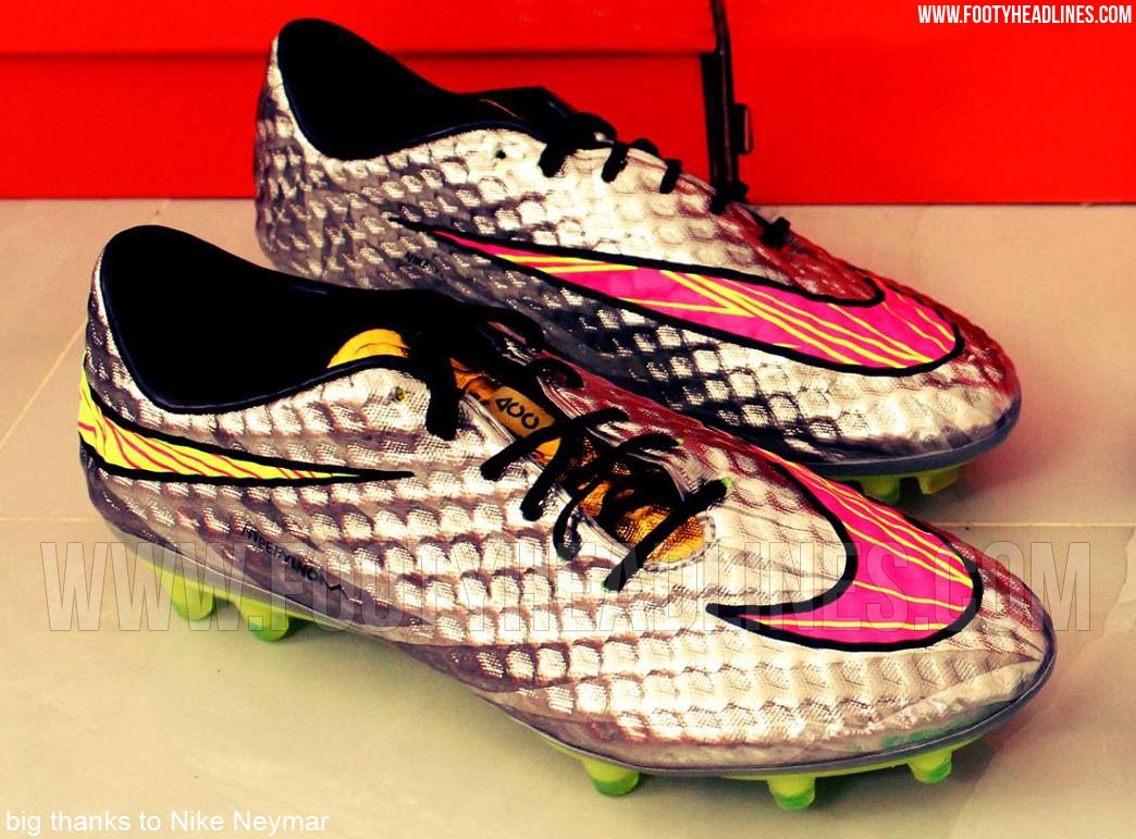 [Imagen: Silver-Yellow-Nike-Hypervenom-Phantom-Neymar-Boots.jpg]
